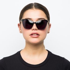 Hadid Eyewear black oversized cat eye sunglasses